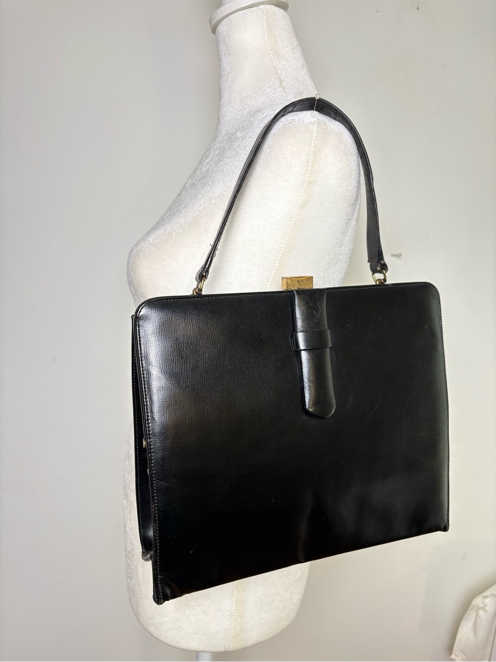Vintage 60s 70s MCM Equitable Frame Top Handle Structured Satchel Bag Purse